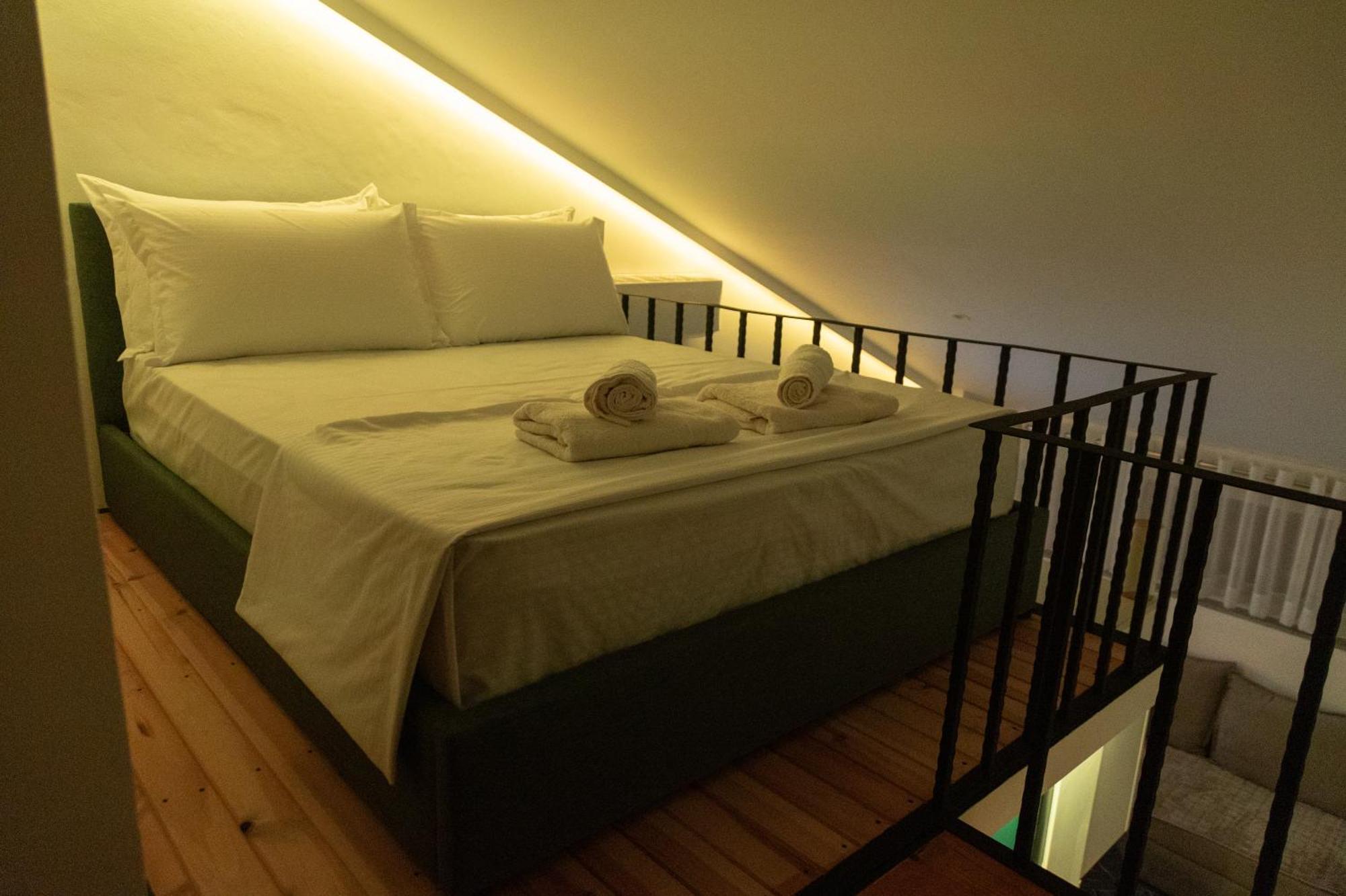 Отель Cozy Loft-Blloku Downtown Тирана Экстерьер фото